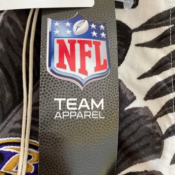 Tommy Bahama NFL Collection Dress - Picture 6 of 6